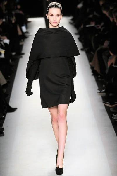 Look 2